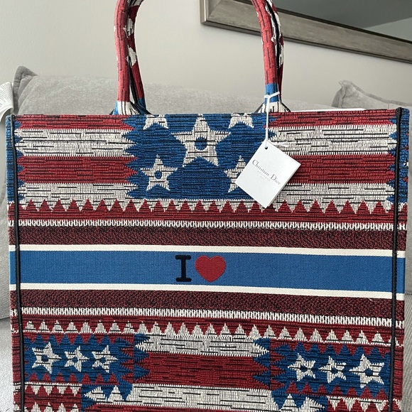 Slash sale🔥Dior book tote - Picture 7 of 13